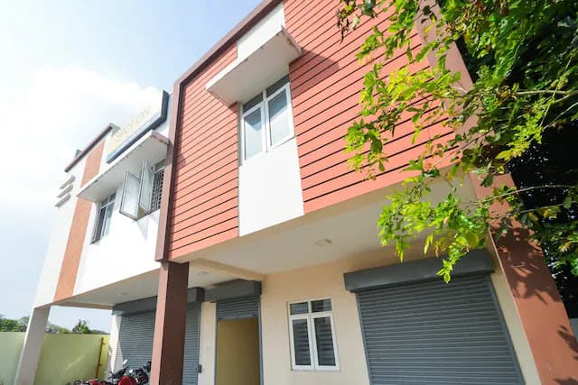 Hotel RR - 1 Star Hotel in 2nd Street Corner, Coimbatore